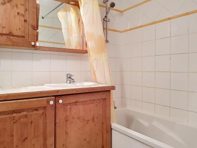 Holiday in mountain resort 4 room apartment 6 people (A4) - Chalet Hameau des Marmottes - Les Menuires