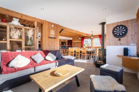 Holiday in mountain resort 6 room triplex chalet 12 people - Chalet Hartza - Le Grand Bornand - Living room