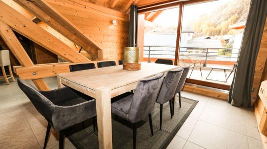 Holiday in mountain resort Chalet l'Epinette - Valloire - Dining area