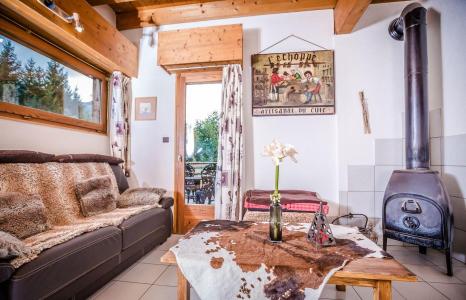 Vakantie in de bergen Chalet la COUQUEILLE - Châtel - Woonkamer