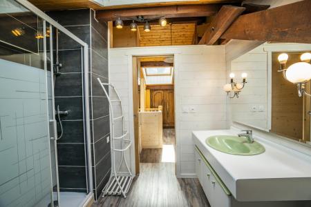 Vacanze in montagna Appartamento su due piani 3 stanze per 6 persone - Chalet la Galettière - Châtel - Bagno con doccia