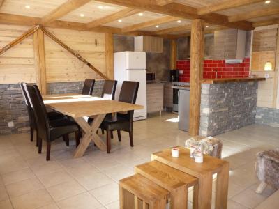Holiday in mountain resort 3 room duplex chalet 8 people - Chalet la Montagne - La Toussuire - Table
