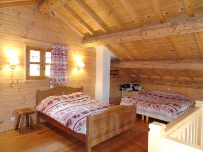 Holiday in mountain resort 2 room duplex chalet 8 people - Chalet la Ravière - Champagny-en-Vanoise - Bedroom