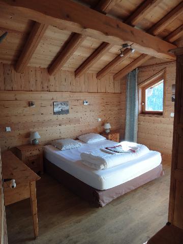Holiday in mountain resort 5 room duplex chalet 8-10 people - Chalet la Sauvire - Champagny-en-Vanoise - Bedroom under mansard