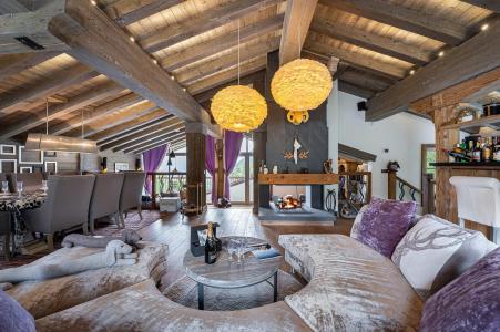 Holiday in mountain resort 7 room chalet 12 people - Chalet Labaobou - Courchevel - Accommodation