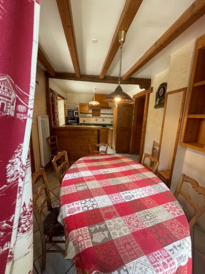 Holiday in mountain resort 4 room chalet 8 people (36172) - Chalet Le Bachal - Arêches-Beaufort