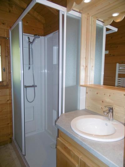 Vacances en montagne Chalet 5 pièces 9 personnes - Chalet le Bervonne - Le Grand Bornand - Salle de douche