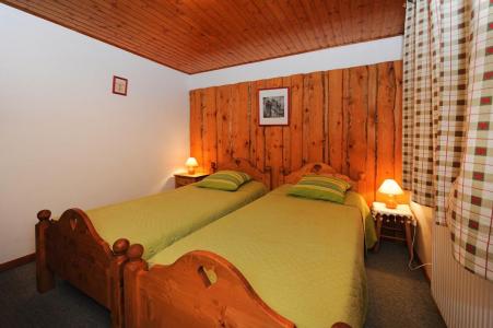 Holiday in mountain resort 3 room apartment 4-6 people - Chalet le Chamois - Les Menuires - Single bed