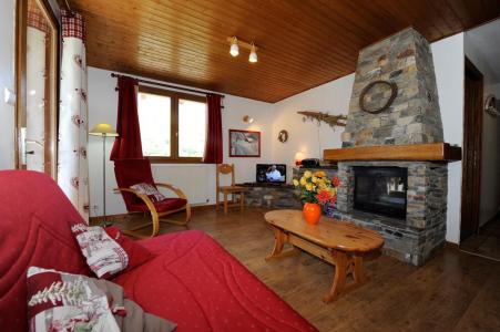 Vakantie in de bergen Appartement 3 kamers 4-6 personen - Chalet le Chamois - Les Menuires - Open haard