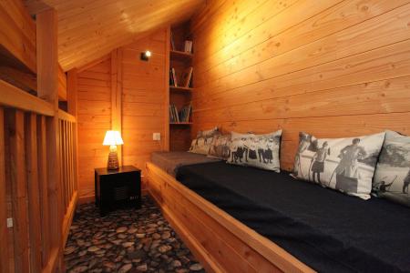 Holiday in mountain resort 6 room duplex chalet 14 people - Chalet le Cocoon - La Toussuire - Cabin