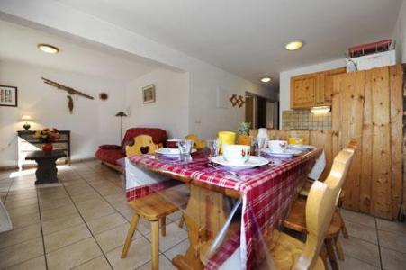 Holiday in mountain resort 3 room apartment 6 people (2) - Chalet le Cristal - Les Menuires - Table