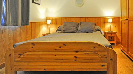 Holiday in mountain resort 6 room duplex apartment 13 people (1) - Chalet le Cristal - Les Menuires - Bedroom