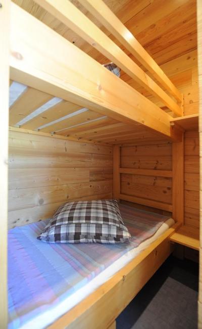 Holiday in mountain resort 2 room apartment sleeping corner 4 people - Chalet le Génépi - Les Menuires - Bunk beds