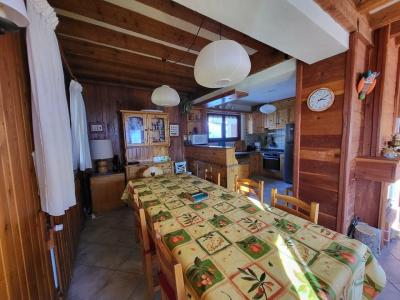 Vacanze in montagna Chalet su 3 piani 8 stanze per 14 persone - Chalet Le Kern - Montgenèvre - Angolo pranzo