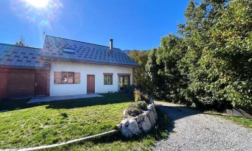 Аренда жилья Pelvoux : Chalet Le Maestro лето