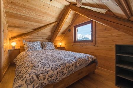 Holiday in mountain resort 5 room triplex chalet 8 people ( MAZOT) - Chalet le Mazot - Albiez Montrond - Bedroom