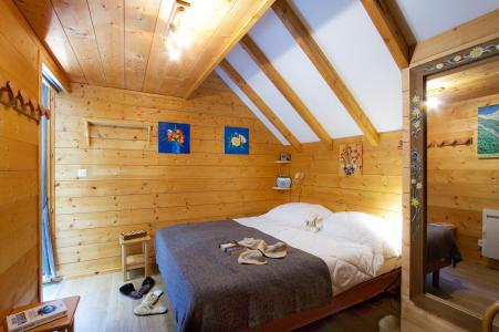 Urlaub in den Bergen Triplex-Chalet 6 zimmer 11 Personnen - Chalet le Mélèze - Les 2 Alpes - Mansardenzimmer