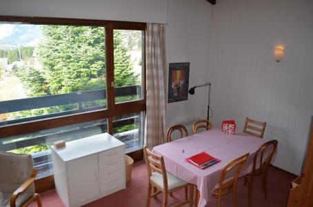 Holiday in mountain resort 4 room chalet 6 people - Chalet Le Numéro 5 - Châtel - Living room