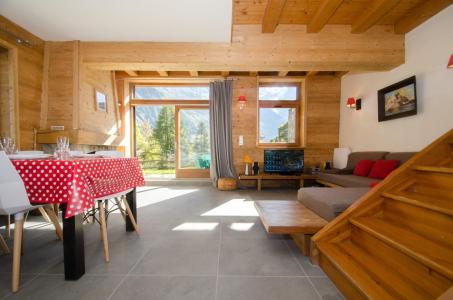 Vacances en montagne Chalet 4 pièces 6 personnes - Chalet le Panorama - Chamonix - Séjour