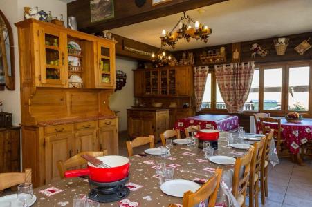 Каникулы в горах Chalet Le Petit Cornillon - Châtel - Салон