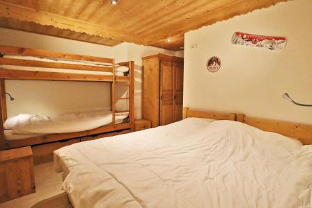 Holiday in mountain resort 2 room apartment cabin 6 people - Chalet le Tremplin - Les Gets - Bedroom