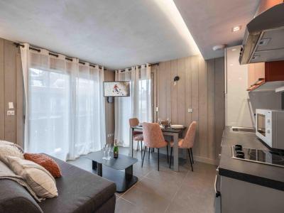 Holiday in mountain resort 2 room apartment 3 people (TARINE) - Chalet les 3 Vaches - Courchevel