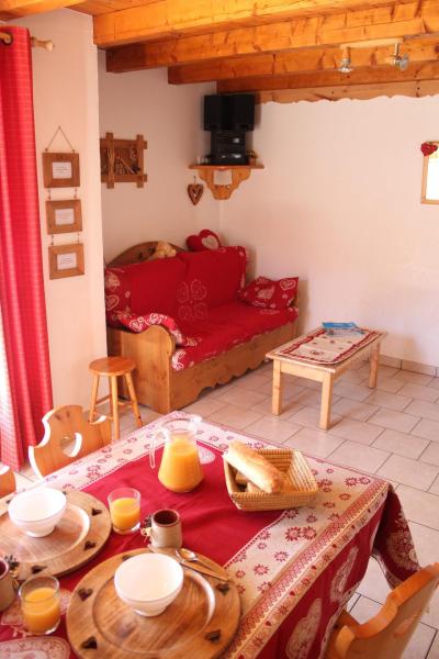 Holiday in mountain resort 4 room apartment 6 people (PRIMEVER) - Chalet les Ancolies - Valloire