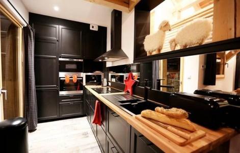 Holiday in mountain resort Chalet les Clots - Valloire - Kitchen