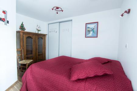 Holiday in mountain resort 3 room apartment 6 people (3) - Chalet les Ecrins - Valloire - Bedroom