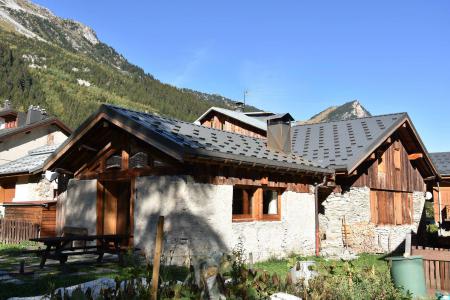 Vacances en montagne Chalet les Granges du Plan - Pralognan-la-Vanoise - Extérieur été