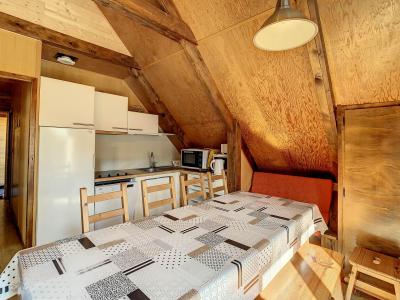 Wakacje w górach Domek górski 4 pokojowy z  widokiem na góry dla 10 osób - Chalet les Lutins - La Toussuire - Jadalnia