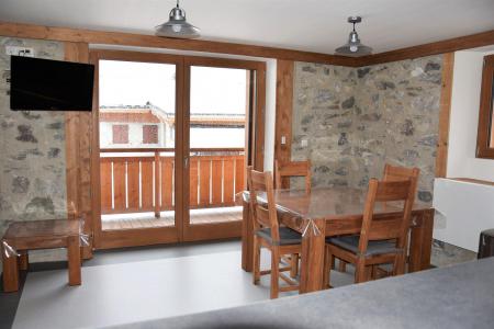Holiday in mountain resort 2 room apartment 4 people (2) - Chalet Lou Fenatchu - Pralognan-la-Vanoise - Living room