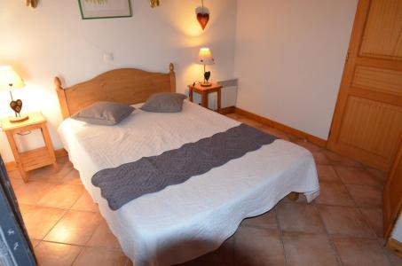 Holiday in mountain resort 5 room cabin triplex apartment 8 people - Chalet Marie Gros - Saint Martin de Belleville - Bedroom