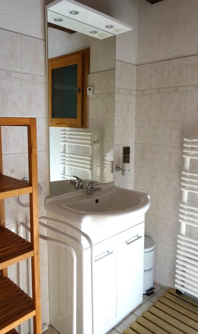 Holiday in mountain resort 5 room chalet 8 people - Chalet Mon Repos - Les Gets - Shower room