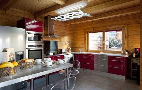 Holiday in mountain resort Chalet Mont Soleil - La Plagne - Open-plan kitchen