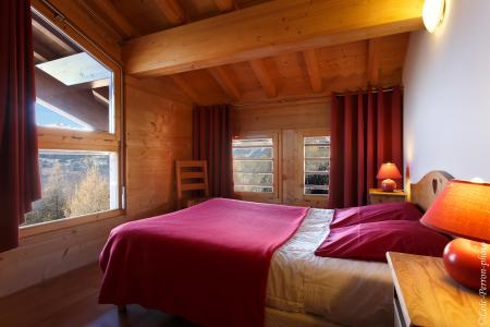 Holiday in mountain resort 7 room chalet 12 people (MTGSIN) - Chalet Montgésin - Montalbert - Bedroom