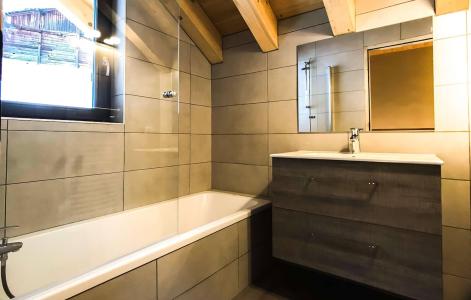 Holiday in mountain resort Chalet Natural Lodge - La Plagne - Bathroom