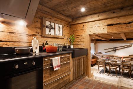 Holiday in mountain resort 6 room chalet 10 people - Chalet Noisetiers - La Clusaz - Kitchen