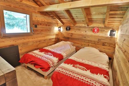 Holiday in mountain resort 4 room chalet 6 people - Chalet P'tiou - Les Gets - Bedroom