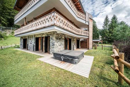 Holiday in mountain resort 4 room apartment 6 people (A02) - Chalet Pascal - Morzine - Jacuzzi