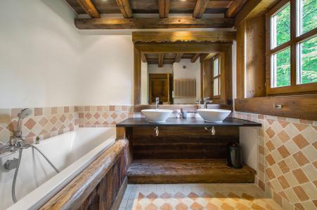 Holiday in mountain resort 6 room quadriplex chalet 10 people - Chalet Petit Yéti - Val d'Isère - Bathroom
