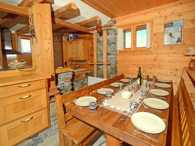 Urlaub in den Bergen Chalet Pierra Menta - Peisey-Vallandry - Tisch