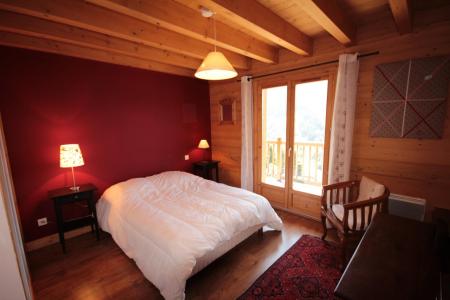 Holiday in mountain resort 7 room triplex chalet 12 people (CHACHO) - Chalet Pierres du Chozal - Les Saisies - Bedroom