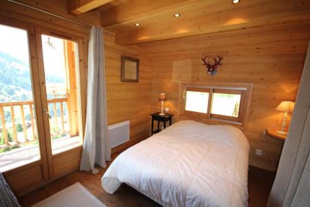 Holiday in mountain resort 7 room triplex chalet 12 people (CHACHO) - Chalet Pierres du Chozal - Les Saisies - Bedroom