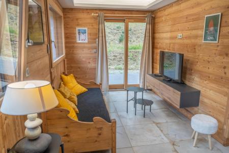 Urlaub in den Bergen Chalet Pramouton - Les Orres - Wohnzimmer