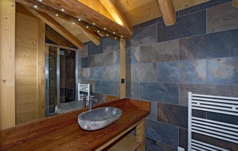 Vacanze in montagna Chalet Prestige Lodge - Les 2 Alpes - Doccia
