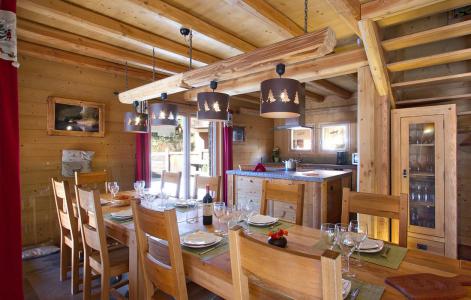 Urlaub in den Bergen Chalet Prestige Lodge - Les 2 Alpes - Tisch