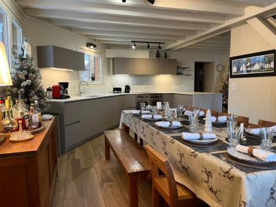 Vakantie in de bergen Chalet 6 kamers 12 personen - Chalet Renard du Lac - Les Gets - Verblijf