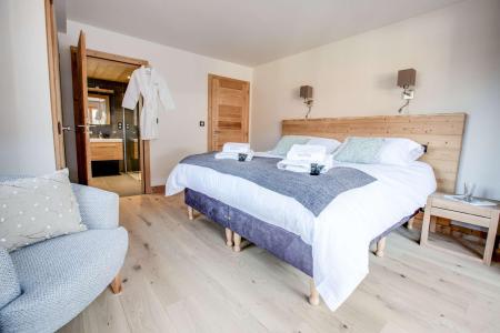 Holiday in mountain resort 6 room chalet 12 people - Chalet Roches Noires - Morzine - Bedroom