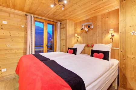 Holiday in mountain resort Chalet Rosa Villosa - Champagny-en-Vanoise - Bedroom